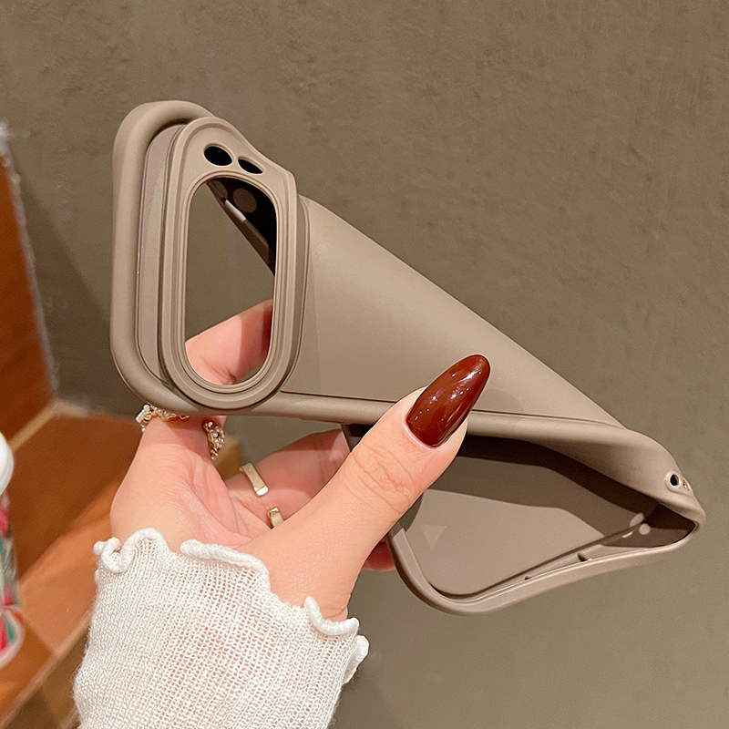 غطاء هاتف ناعم بتصميم سانتا كل - مراجعة Google Pixel 9 وسعره